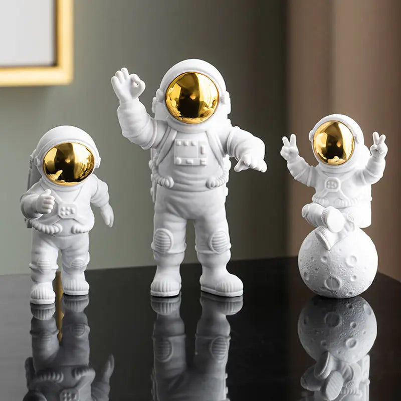 Astronaut and Moon Table Lamp Set